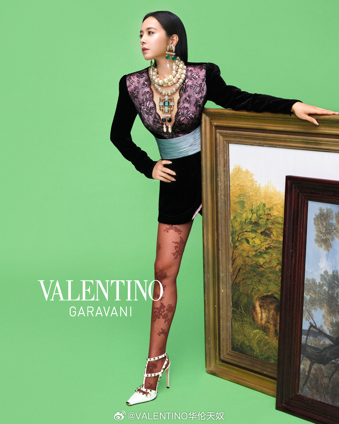 Valentino 秋冬广告 · Rockstud 铆钉高跟鞋